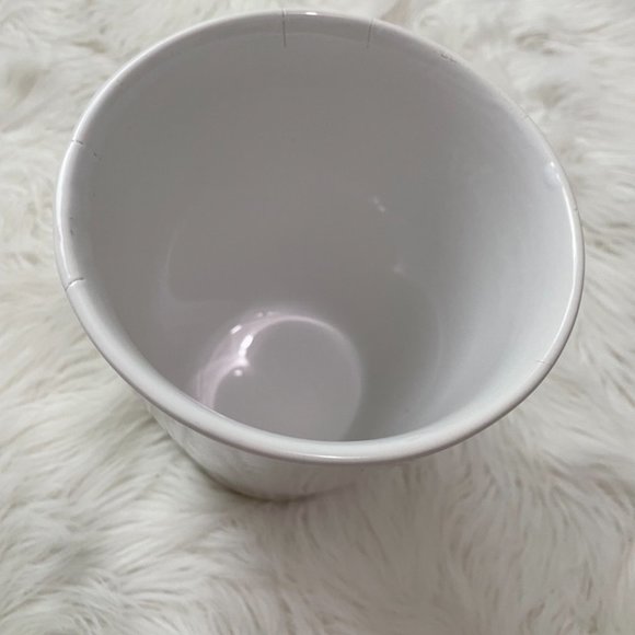 Tall 5" glossy white ceramic planter pot - Picture 3 of 10